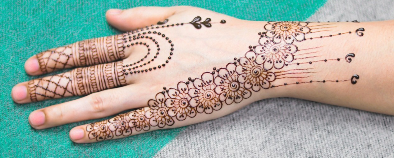 Unique mehndi with designer look