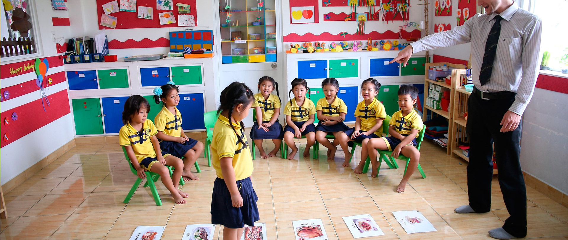 Kindergarten groups with children aged between 3 and 5 years