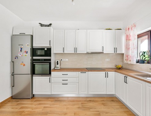 Custom Kitchen Cabinetry